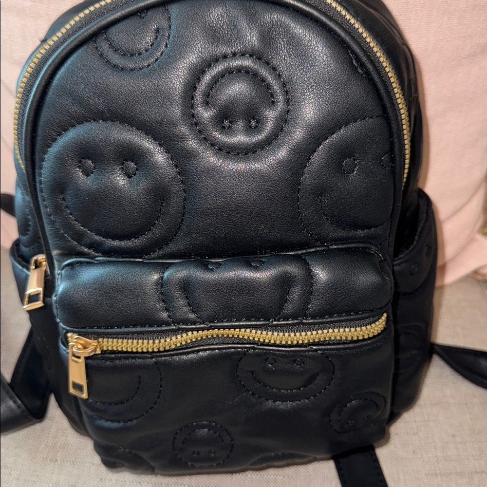 Smiley Face Mini Backpack - Picture 2 of 4